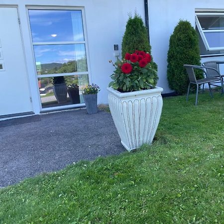 Apartamento Leilighet Ved Sjoen Med Strand Porsgrunn Exterior foto