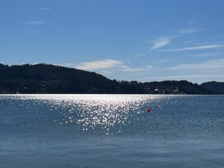Apartamento Leilighet Ved Sjoen Med Strand Porsgrunn Exterior foto