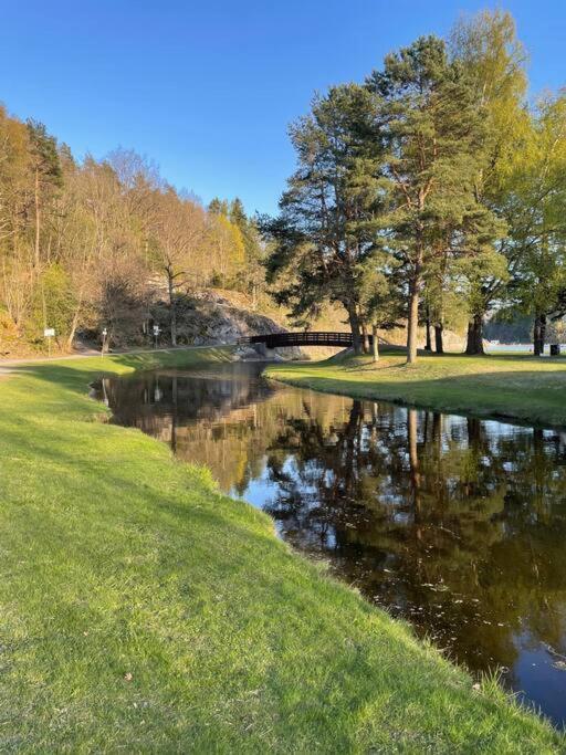 Apartamento Leilighet Ved Sjoen Med Strand Porsgrunn Exterior foto