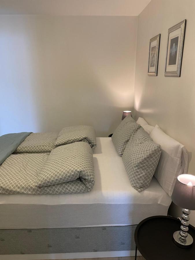 Apartamento Leilighet Ved Sjoen Med Strand Porsgrunn Exterior foto